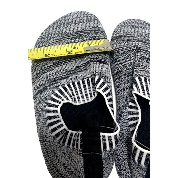 Kids Water Shoes Size 28EU New - Picture 7 of 9